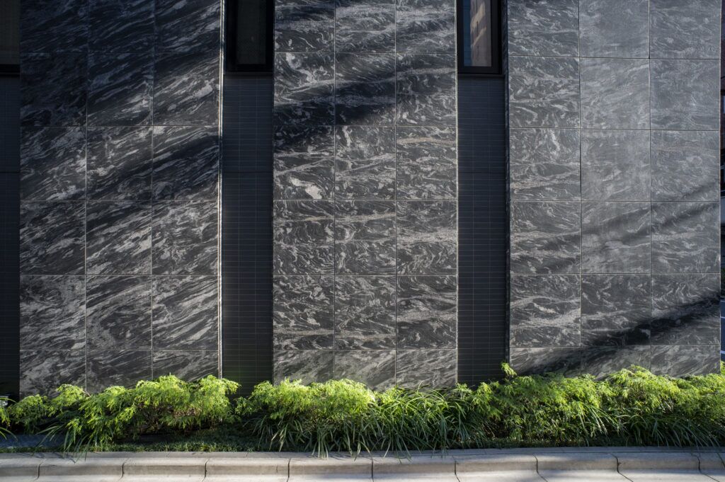 15 Modern Exterior Stone Cladding Design Types - Elegante Interiors